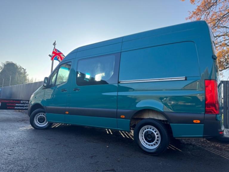  Mercedes-Benz Sprinter SPRINTER 2.1L 314CDI 3.5t H2 L2 RWD WINDOW COMBI CREW