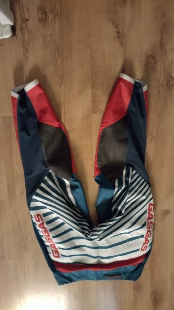 Motorcycle trousers