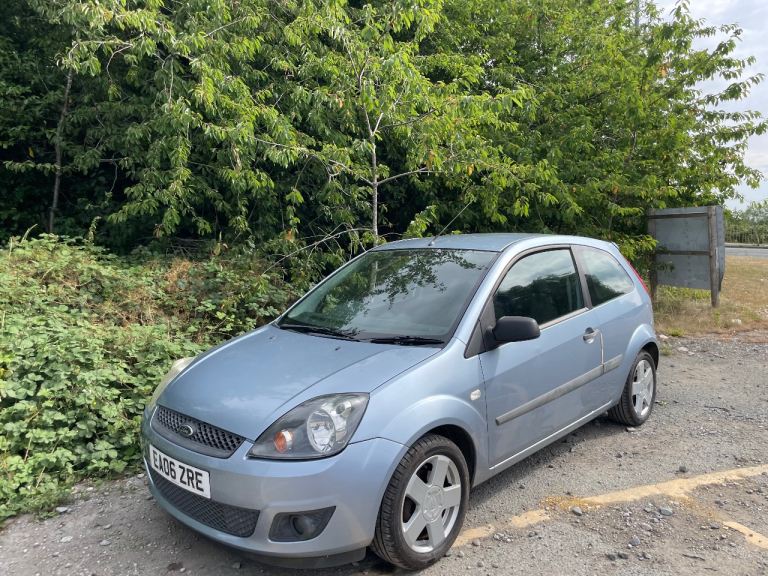 FORD FIESTA 1.4 STYLE CLIMATE 56 REG BLUE 5 DOOR GENUINE 75023 MOT JANUARY 19TH 2027 LOW INSURANCE 