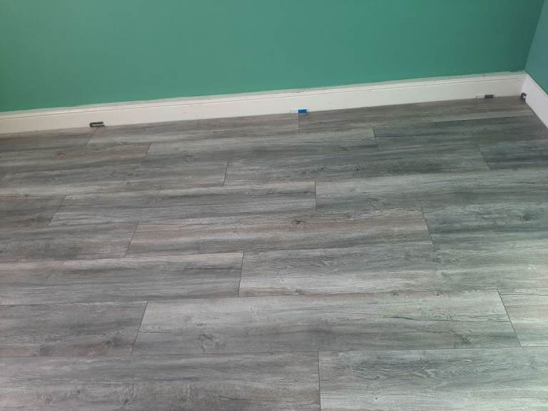 Carpet-vinyl-Laminate-LVT-Wood-Floors