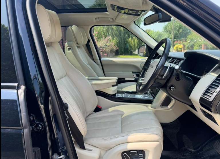 2014(64) LAND ROVER RANGE ROVER 4.4 SDV8 AUTOBIOGRAPHY LIMO GENUINE 69K FSH WOW!