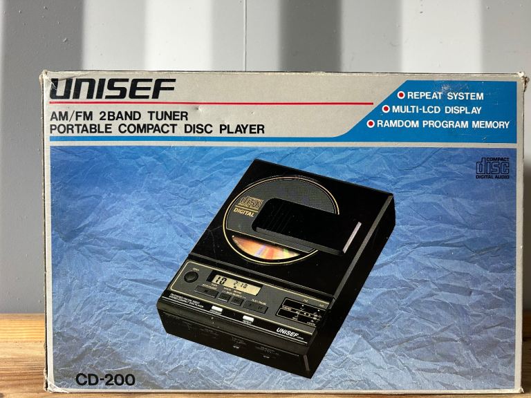 Unisef potable compact disc player 