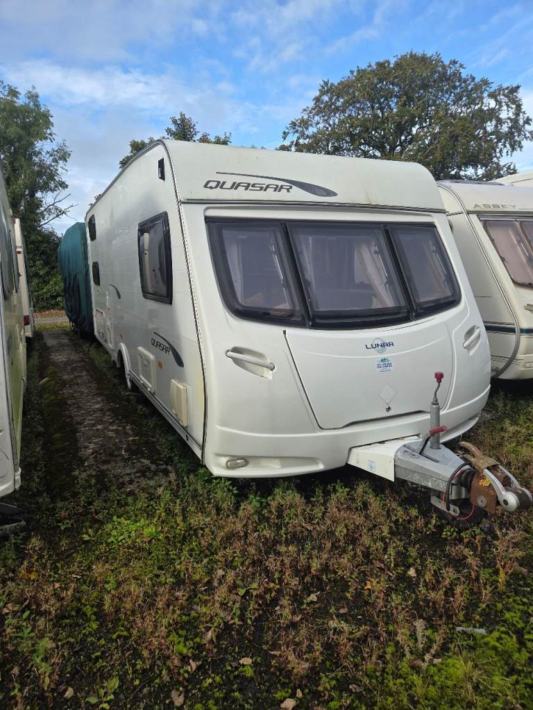 2011 Lunar Quasar 546 6 Berth Touring Caravan (Triple Bunk)
