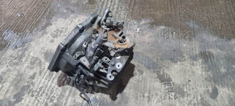 M32 6 speed gearbox grom Astra MK5 Z20LER SRI-T 