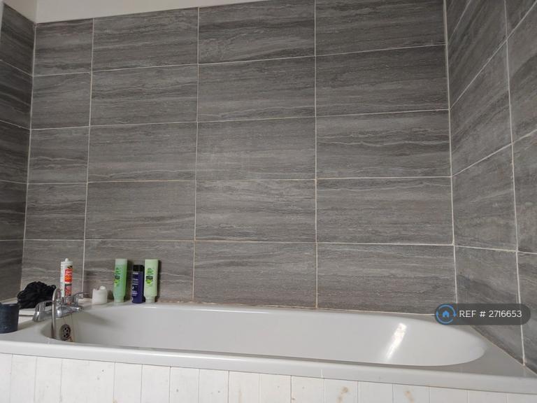 3 bedroom house in Jefferson Road, Sheerness, ME12 (3 bed) (#2716653)