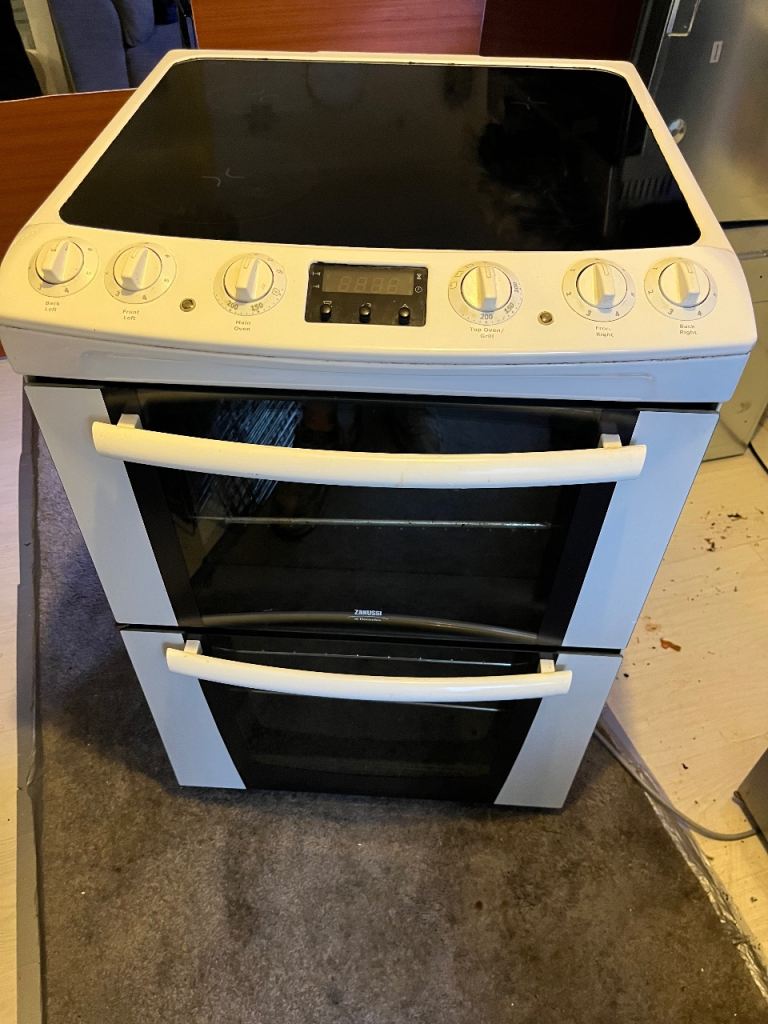 image for Zanussi 60 cm electric cooker with ceramic top