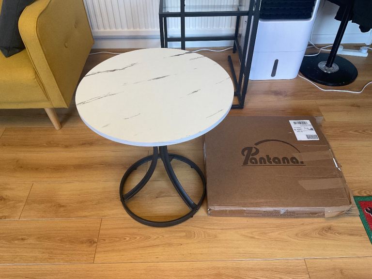 Pantana Round White Marble Effect Coffee Table ( new )