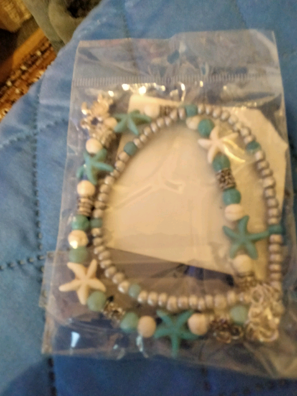 Assorted jewelry and hair clasps 