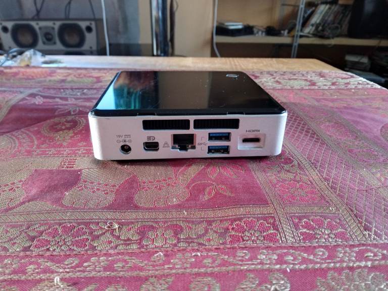 Intel NUC5I3RYK mini pc i3 5010u 8/12/16GB ram 128gb ssd or 256gb NVMe Windows11