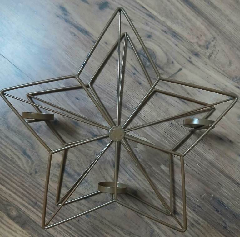 Metal Star Tealight candle holder
