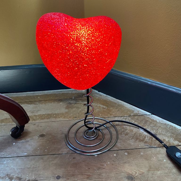 Y2K vintage heart popcorn lamp