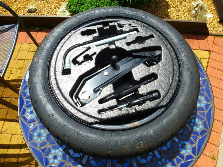 Space saver wheel and tyre for Golf Mk6 T125/70 R16