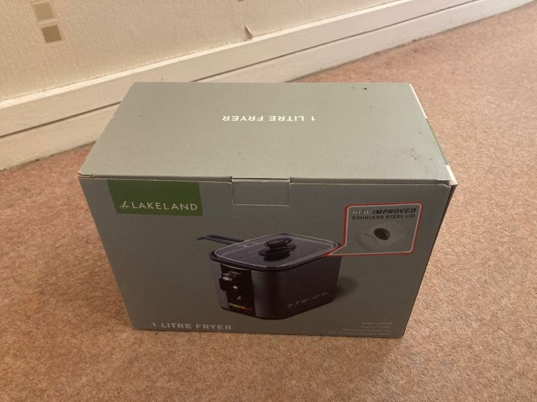 Lakeland compact 1L fryer never used