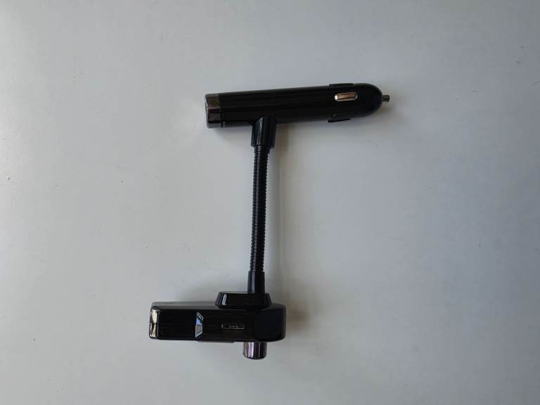 Car mp3 FM transmitter Bluetooth USB in good condition