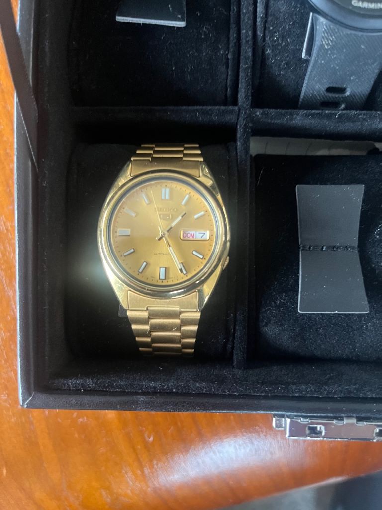Seiko 5 Automatic gold-tone watch (day/date) – barely used