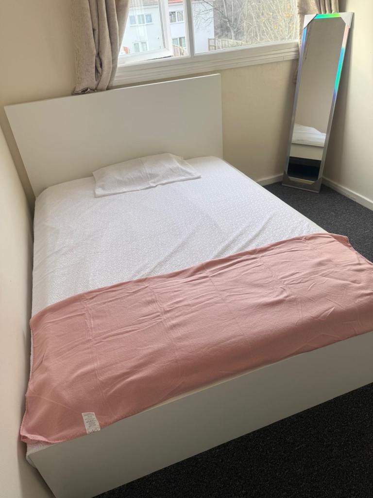 Double  room for rent 