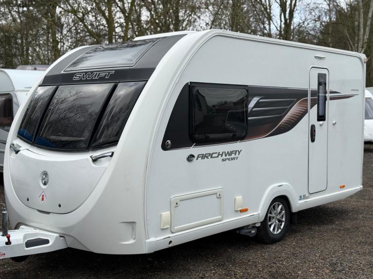 Swift Archway Sport Woodford 2 berth caravan with motor mover and awning