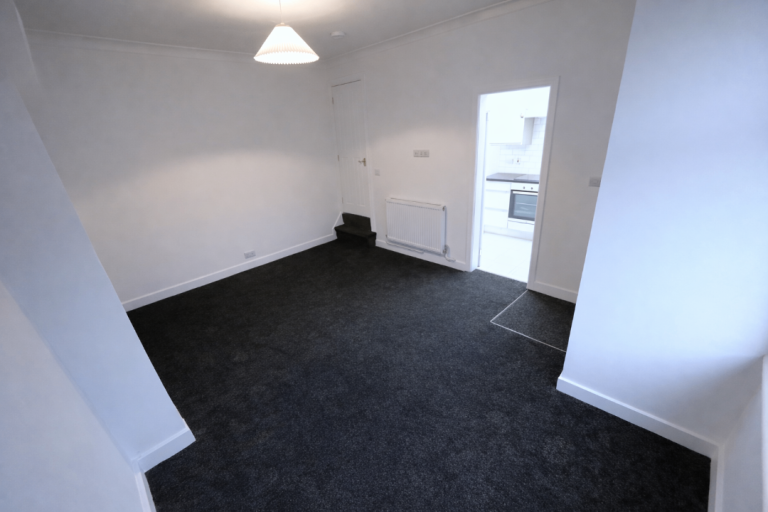 3-Bedroom House to Let in Harehills