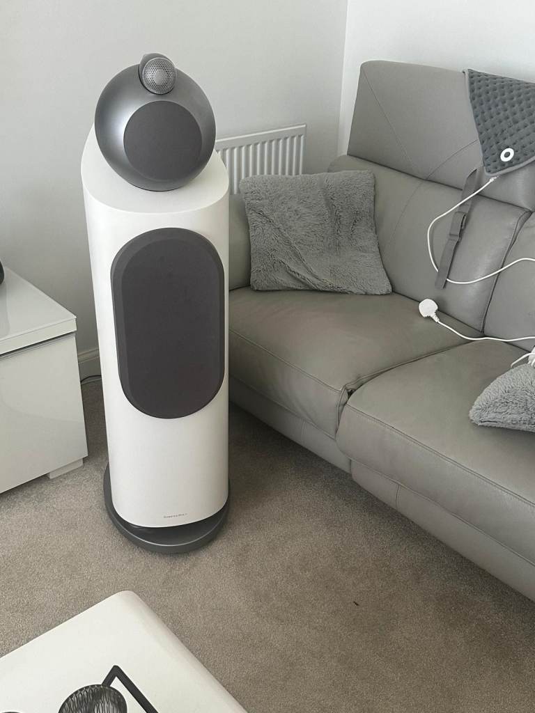Bowers & Wilkins 803 D3 Speakers