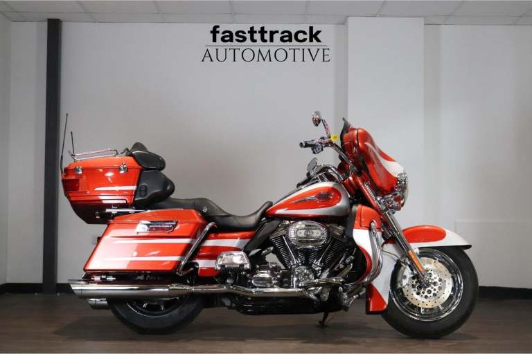 Harley-Davidson FLHTCSE Screamin Eagle 1800 Electra Glide 2008