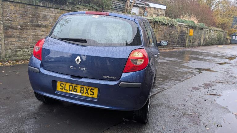 2006 Renault Clio 1.5 dCi 86 Dynamique 5dr HATCHBACK Diesel Manual