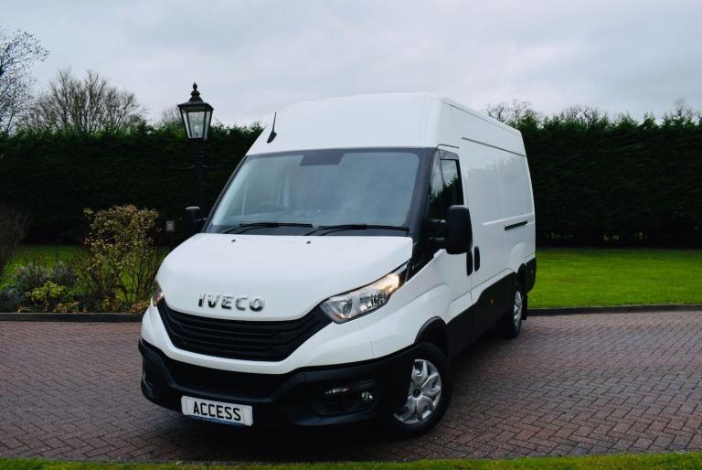 2022 Iveco Daily 2.3D HPI 14V 35S 3520 HiMatic MWB H2 Euro 6 (s/s) 5dr PANEL VAN Diesel Automatic