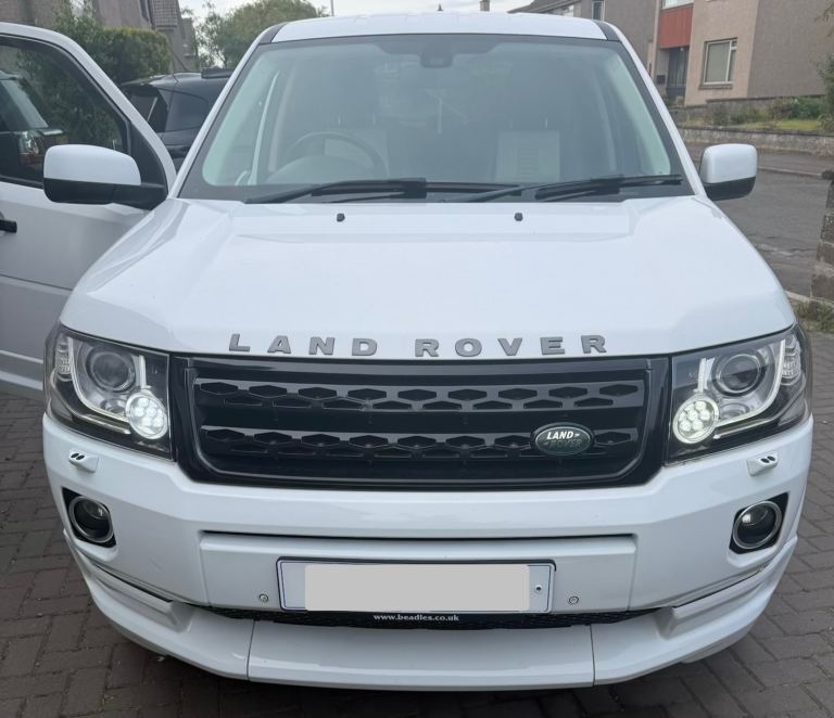 Land Rover Freelander 2 SD4 Dynamic HSE white 12 months MIT