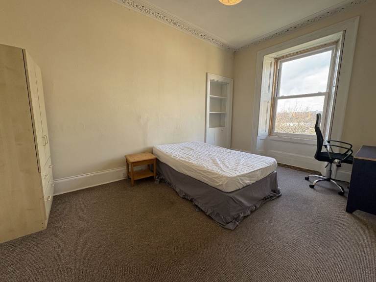 30 Kirk Street, Professional Flatshare 