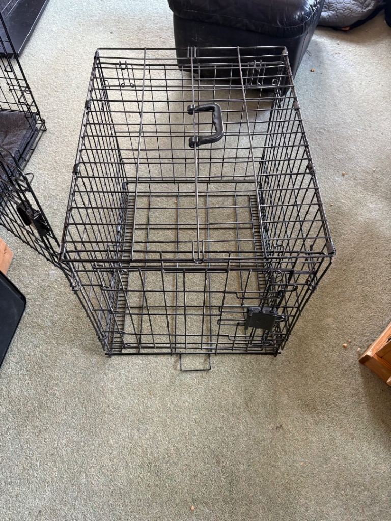 Small pet crate