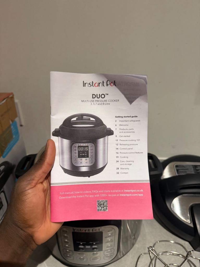 Instant Pot DUO Multi-Use Pressure Cooker – Good Condition