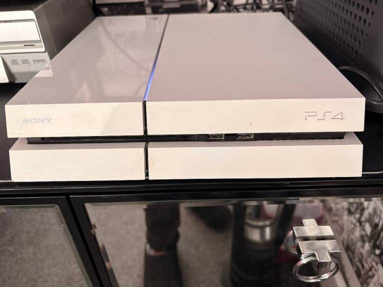 Sony PS 4 slim