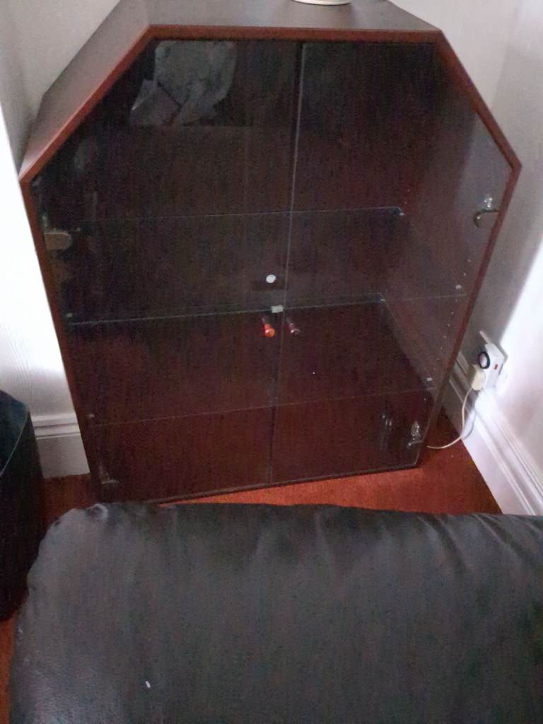 Display cabinet 