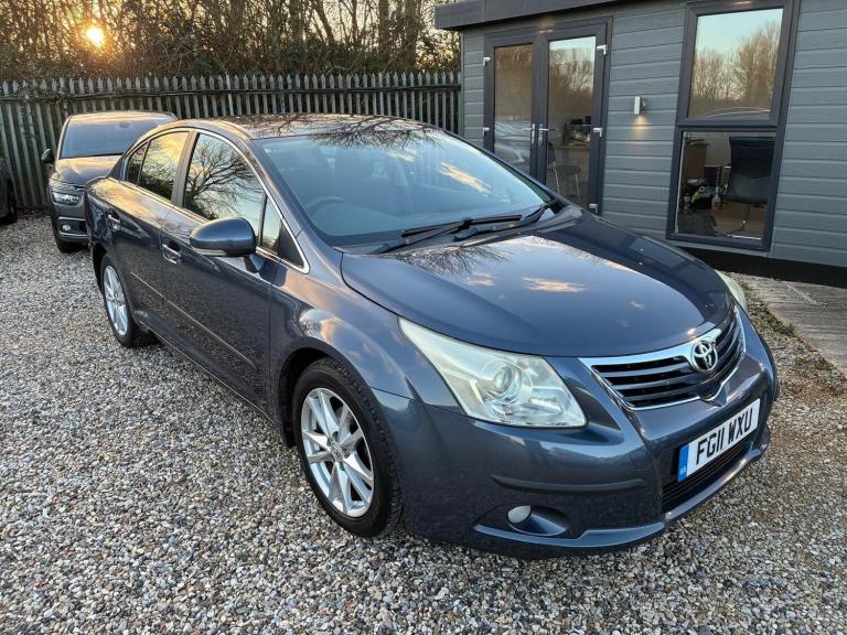 2011 Toyota Avensis 1.8 V-matic TR Nav 4dr SALOON PETROL Manual