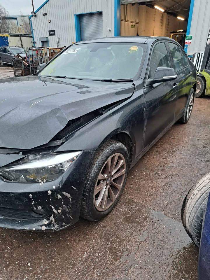  BMW 320D SE PRE LCI F30 BREAKING PARTS SUSPENSION WING DOOR DASHBOARD AIRBAG HEAD UNIT BOOT LID