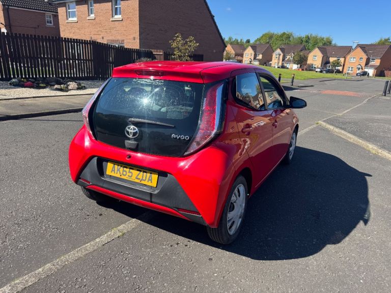 Toyota, AYGO, Hatchback, 2015, Manual, 998 (cc), 5 doors