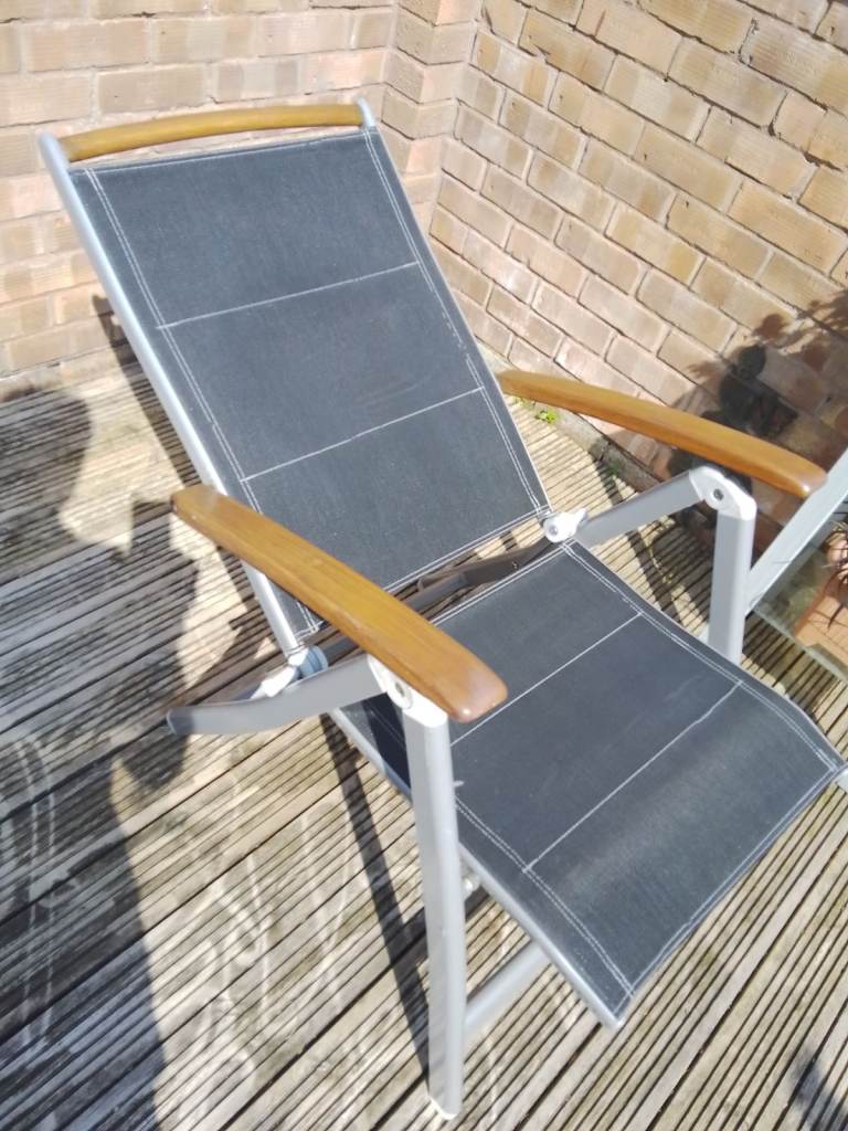 Sun lounger