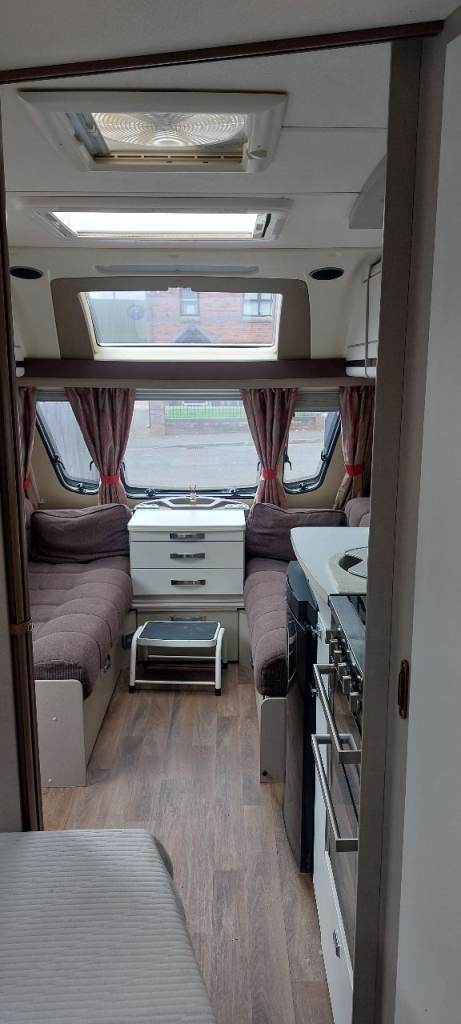 Caravan SWIFT STERLING FOUR PERSON 