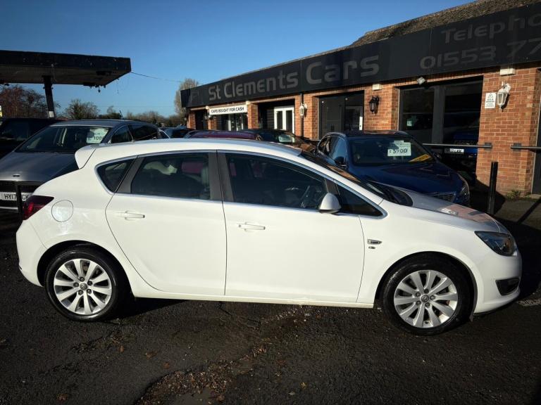 2013 Vauxhall Astra 2.0 CDTi 16V ecoFLEX Elite 5dr HATCHBACK DIESEL Manual