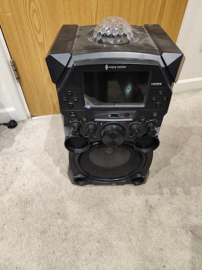 Karaoke Machine with LCD screen and 2 microphones