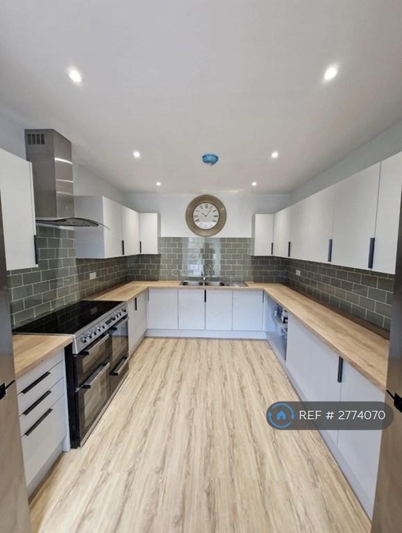 1 bedroom in Mount Road (Rooms Available, Southdown, Bath, BA2 (#2774070)