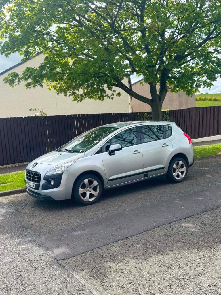 Peugeot, 3008, Hatchback, 2012, Manual, 1560 (cc), 5 doors