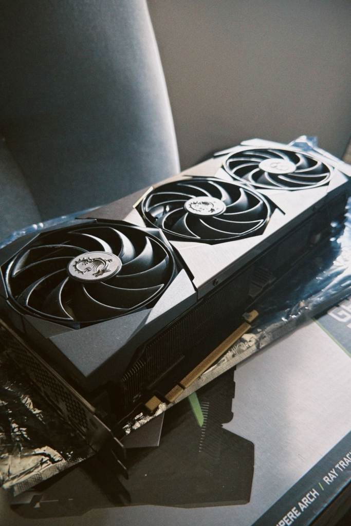 MSI GeForce RTX 3090 SUPRIM x 24GB GDDR6X