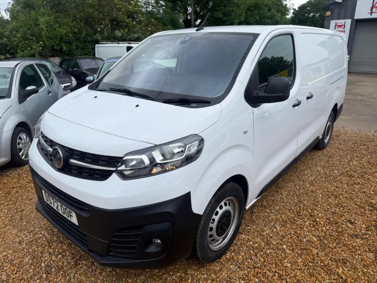 2022 Vauxhall Vivaro 1.5 Turbo D 2900 Dynamic L2 H1 Euro 6 (s/s) 6dr PANEL VAN Diesel Manual