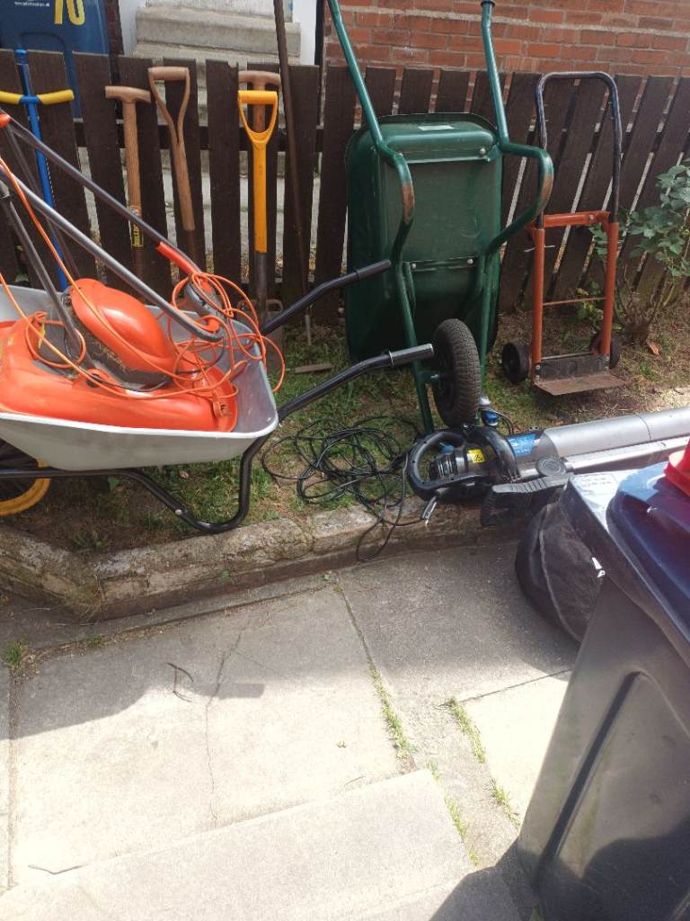 Ĝardening tools