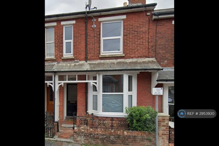 1 bedroom flat in Brassey Road, Winchester, SO22 (1 bed) (#2953930)