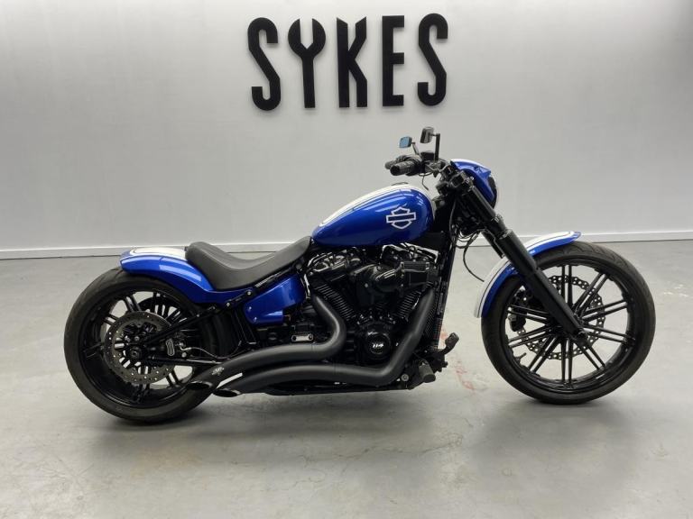 2018 Custom Harley-Davidson FXBRS Softail Breakout in Blue and White