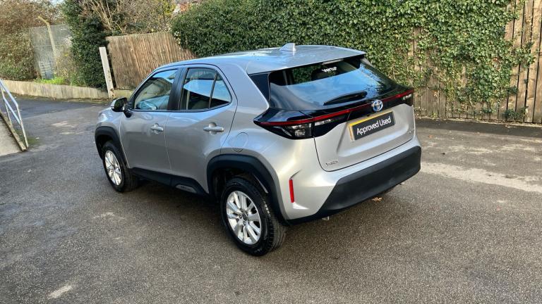 2022 Toyota Yaris Cross 1.5 Hybrid Icon 5dr CVT HATCHBACK PETROL/ELECTRIC Automatic