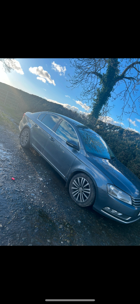 Volkswagen, PASSAT, Saloon, 2011, Manual, 1598 (cc), 4 doors