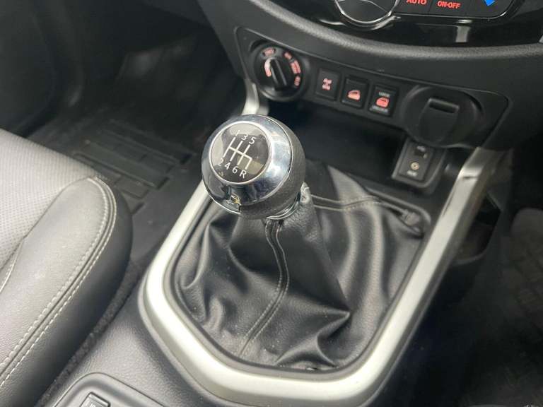 NISSAN NAVARA 2.3 dCi Off-Roader AT32 2019