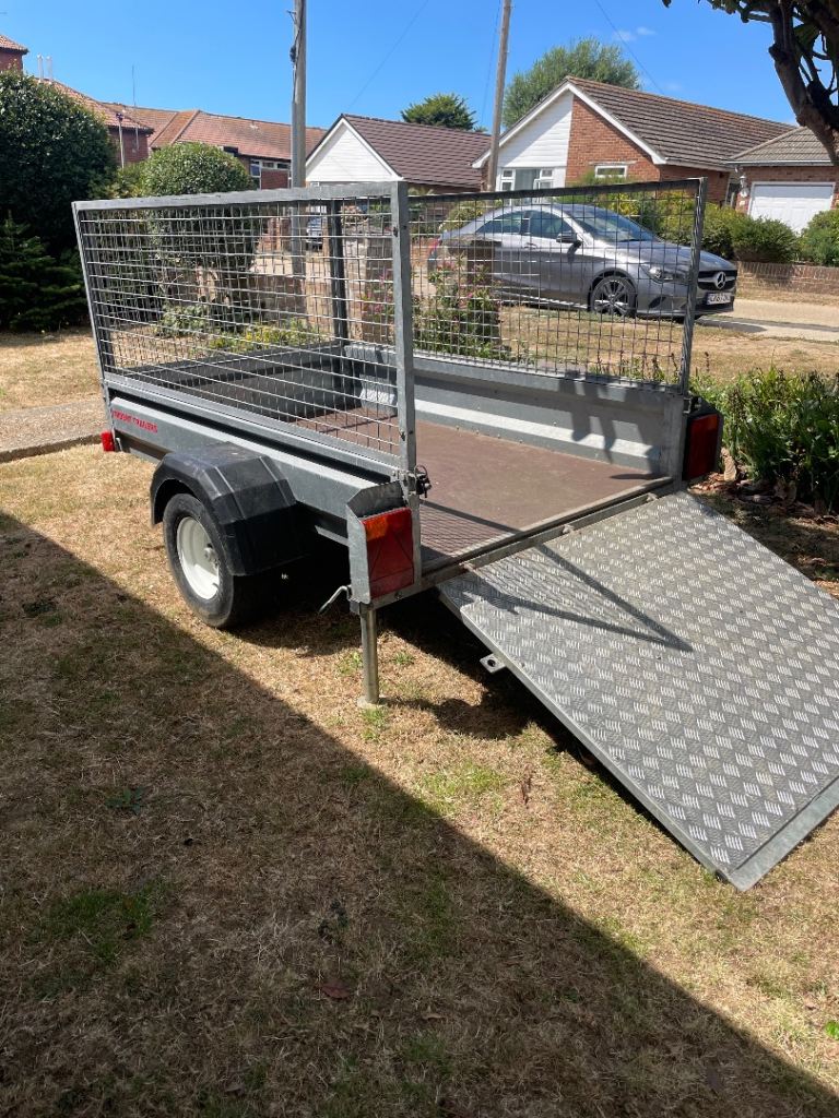 Trident trailer 8x4 750kg 